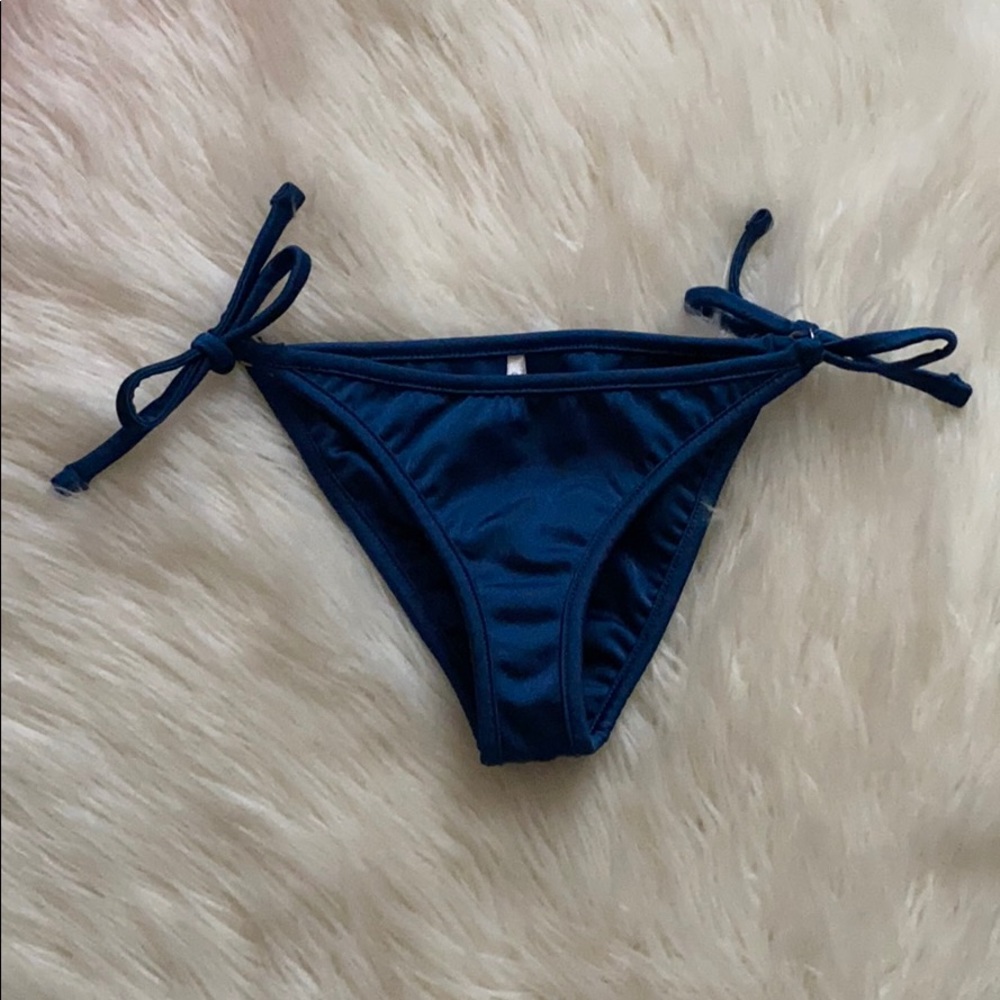 Gooseberry bikini